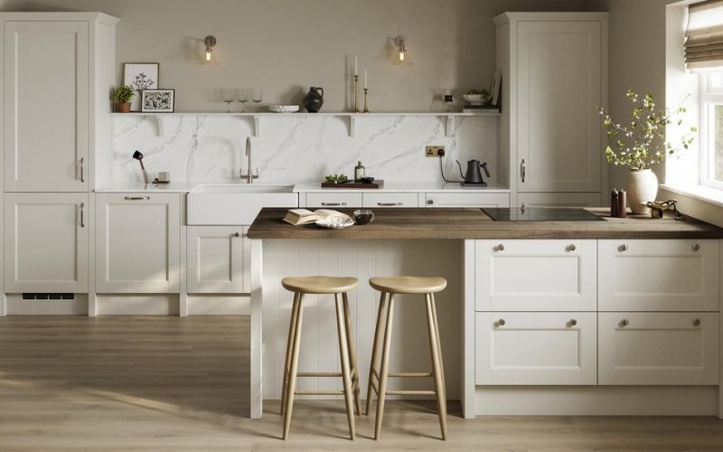 Phòng bếp hiện đại màu nâu nhạt mang đến nguồn năng lượng tốt