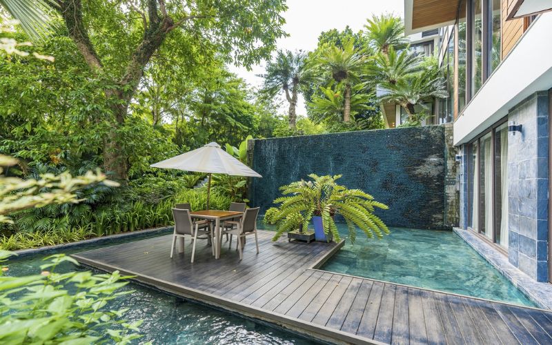 Không gian sân vườn tươi mát hoàn hảo cho thiết kế biệt thự