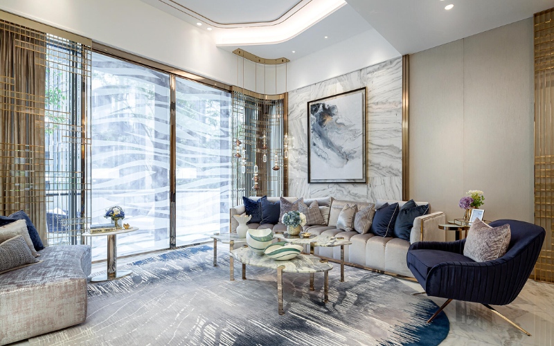 Chất liệu kim loại sáng bóng là điểm nhấn ấn tượng cho phong cách luxury