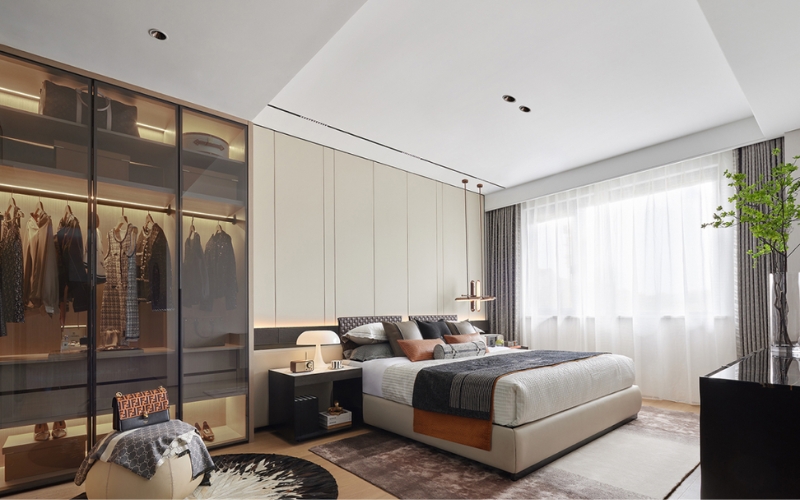 Hệ tủ áo cánh kính kịch trần hiện đại tối ưu không gian lưu trữ mang đến vẻ đẹp sang trọng