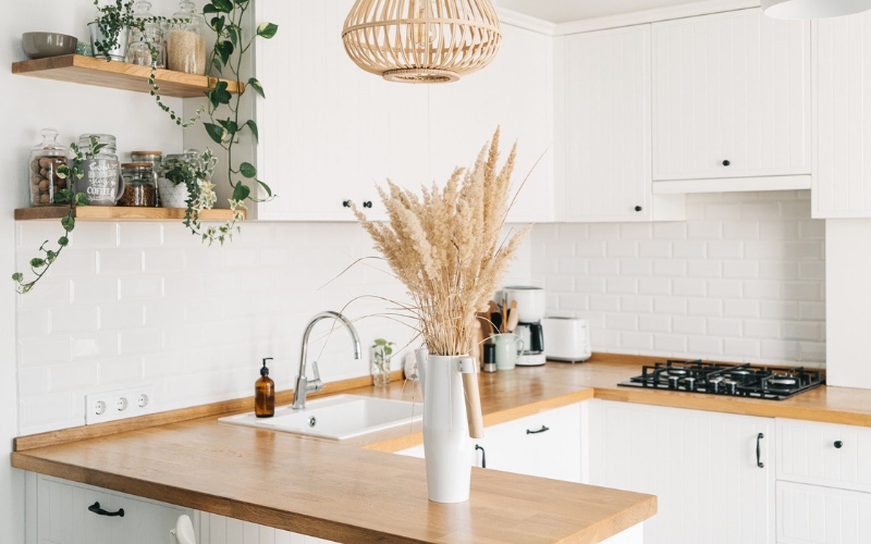 Thiết kế bếp chữ U với không gian Vintage
