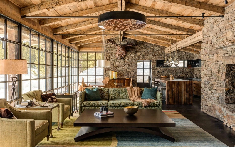 Phòng khách phong cách Rustic với ghế sofa vải thô