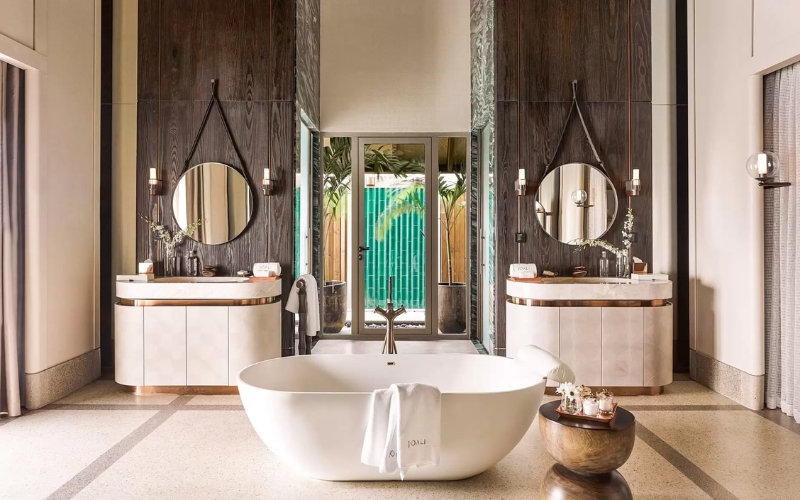 Tường và sàn ốp đá marble tone màu quý phái