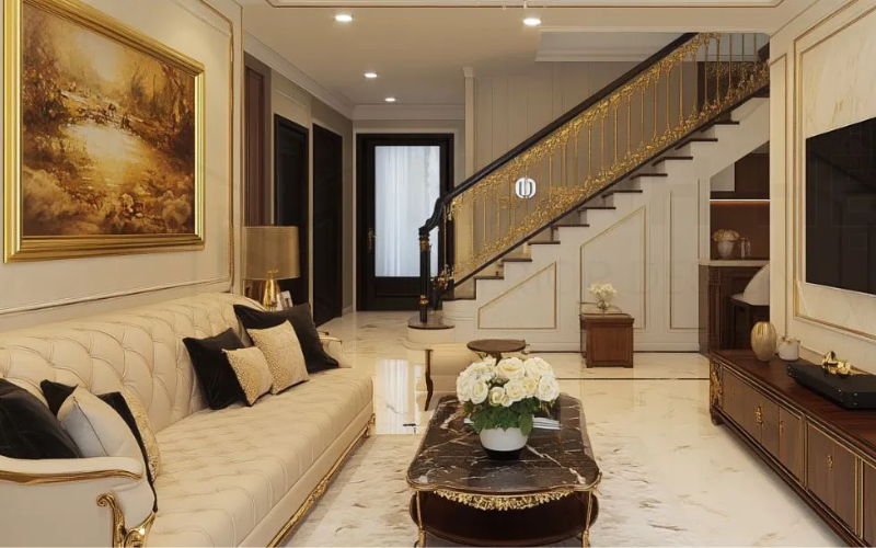 Phòng khách nhà ống tân cổ điển sang trọng với sofa bọc nhung, bàn trà gỗ và đèn chùm pha lê tinh xảo